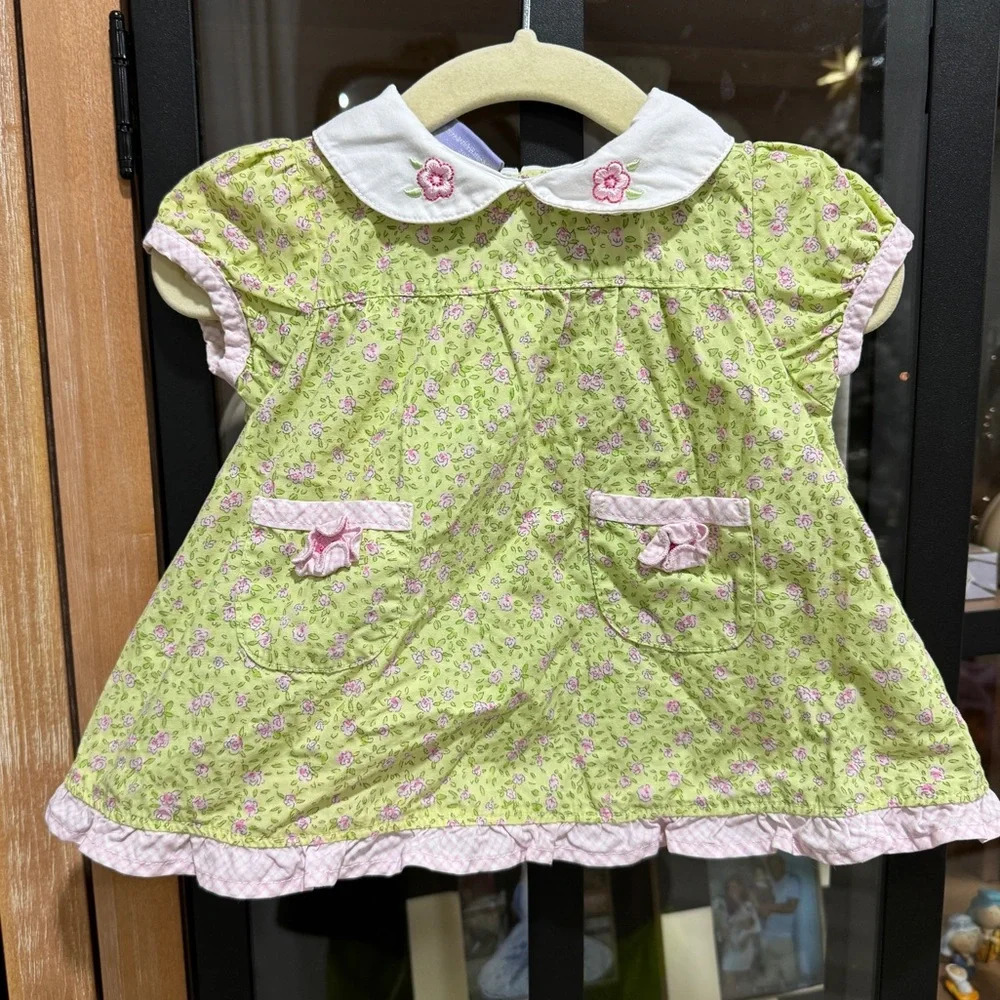 Vintage Peter Rabbit baby girl dress Beatrix potter embroidered collar flowers - Picture 6 of 6
